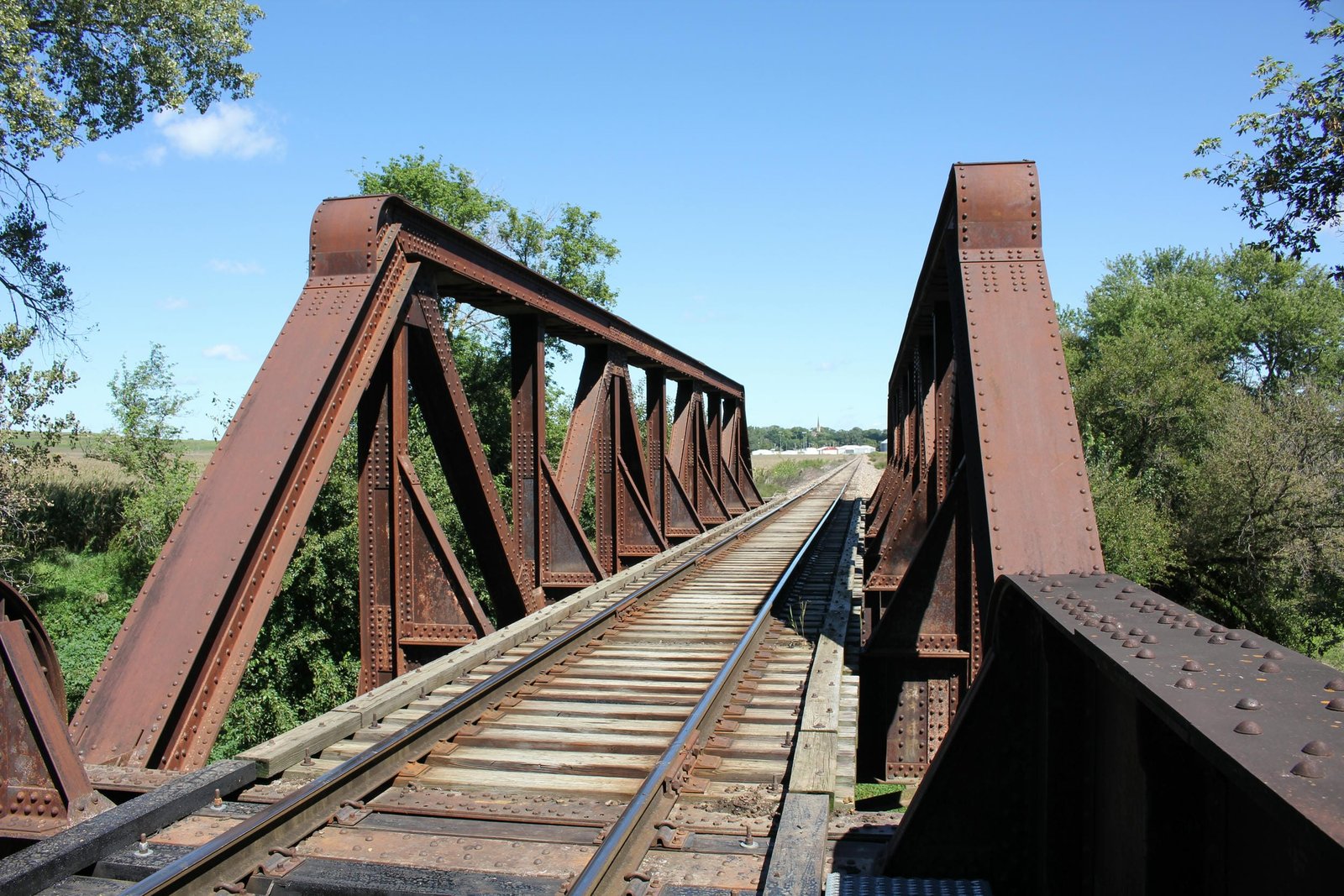 Looking north into truss